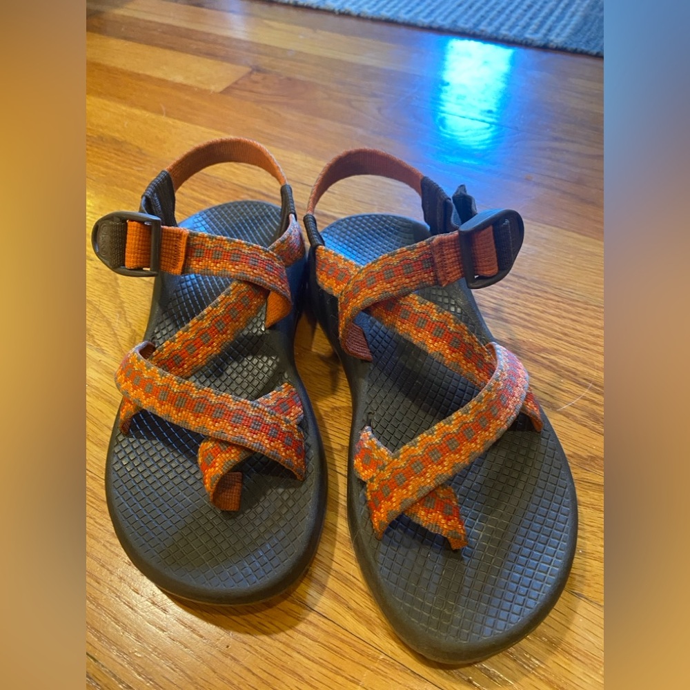 Chaco Z/2 Yampa Sandel Orange Fabric Toe Strap Sandals Pattern Women's Size 7